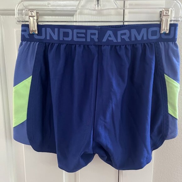 Under Armour Athletic Shorts - Picture 2 of 3